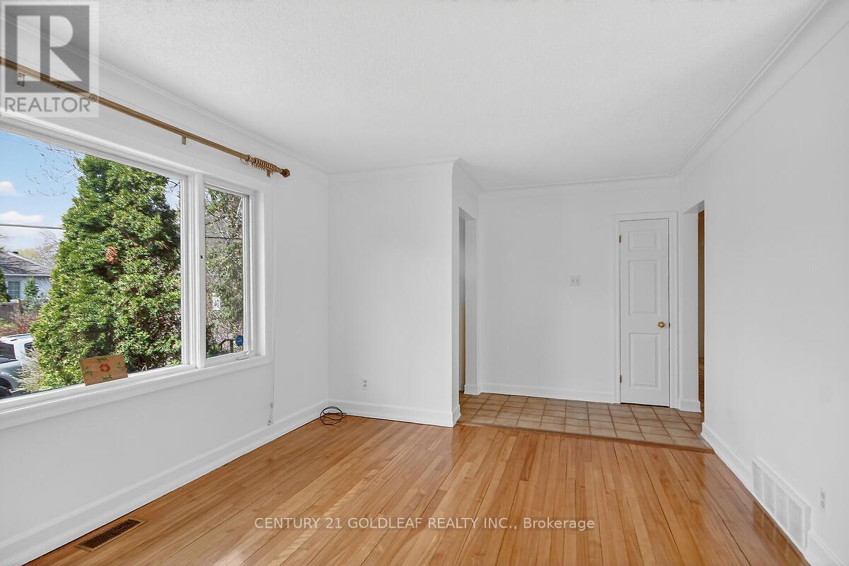 13 CROWNHILL STREET - 6