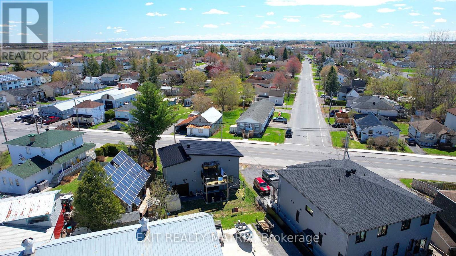 686 ST ISIDORE ROAD - 38
