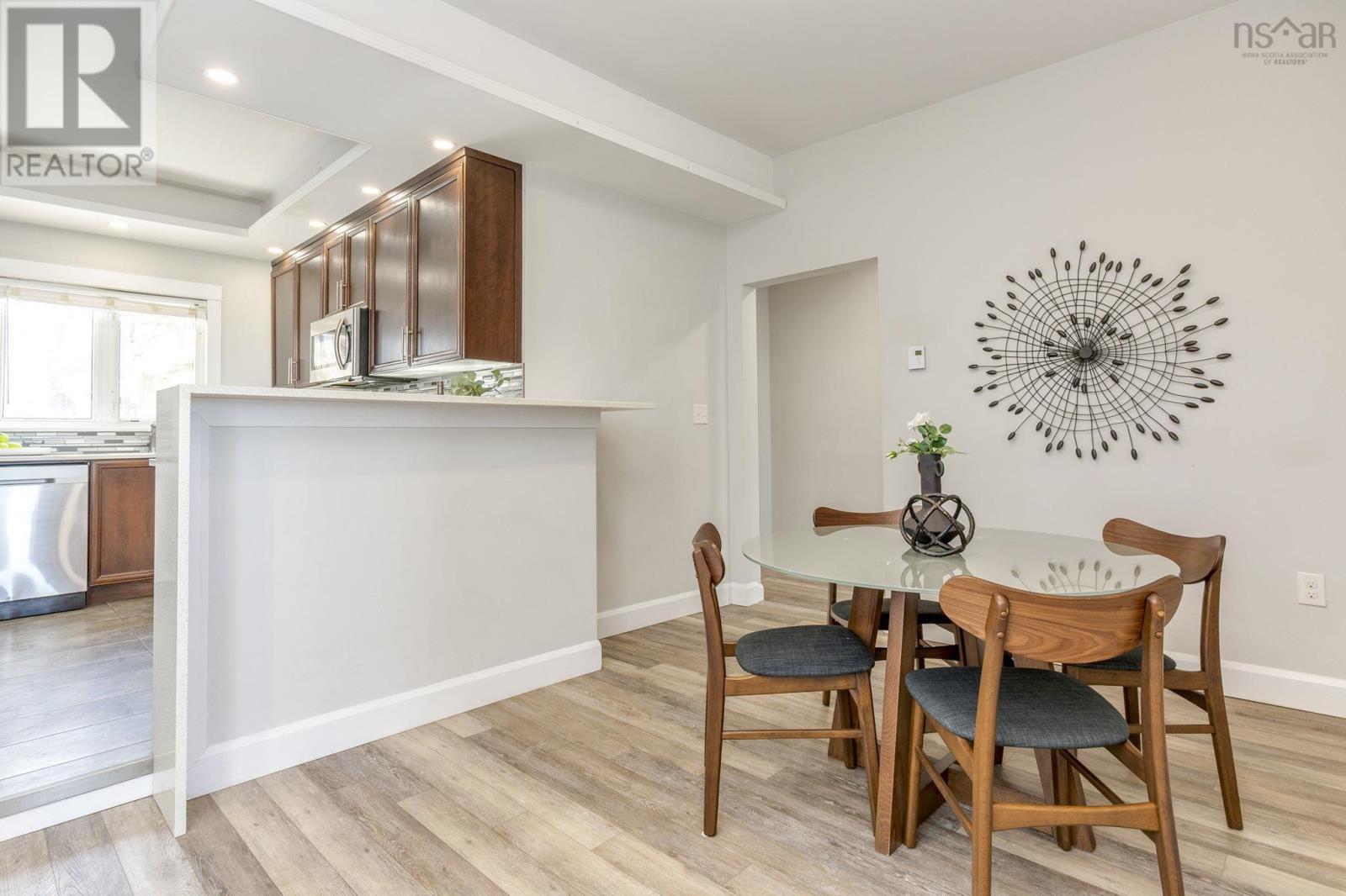 2542 Gottingen Street - 10