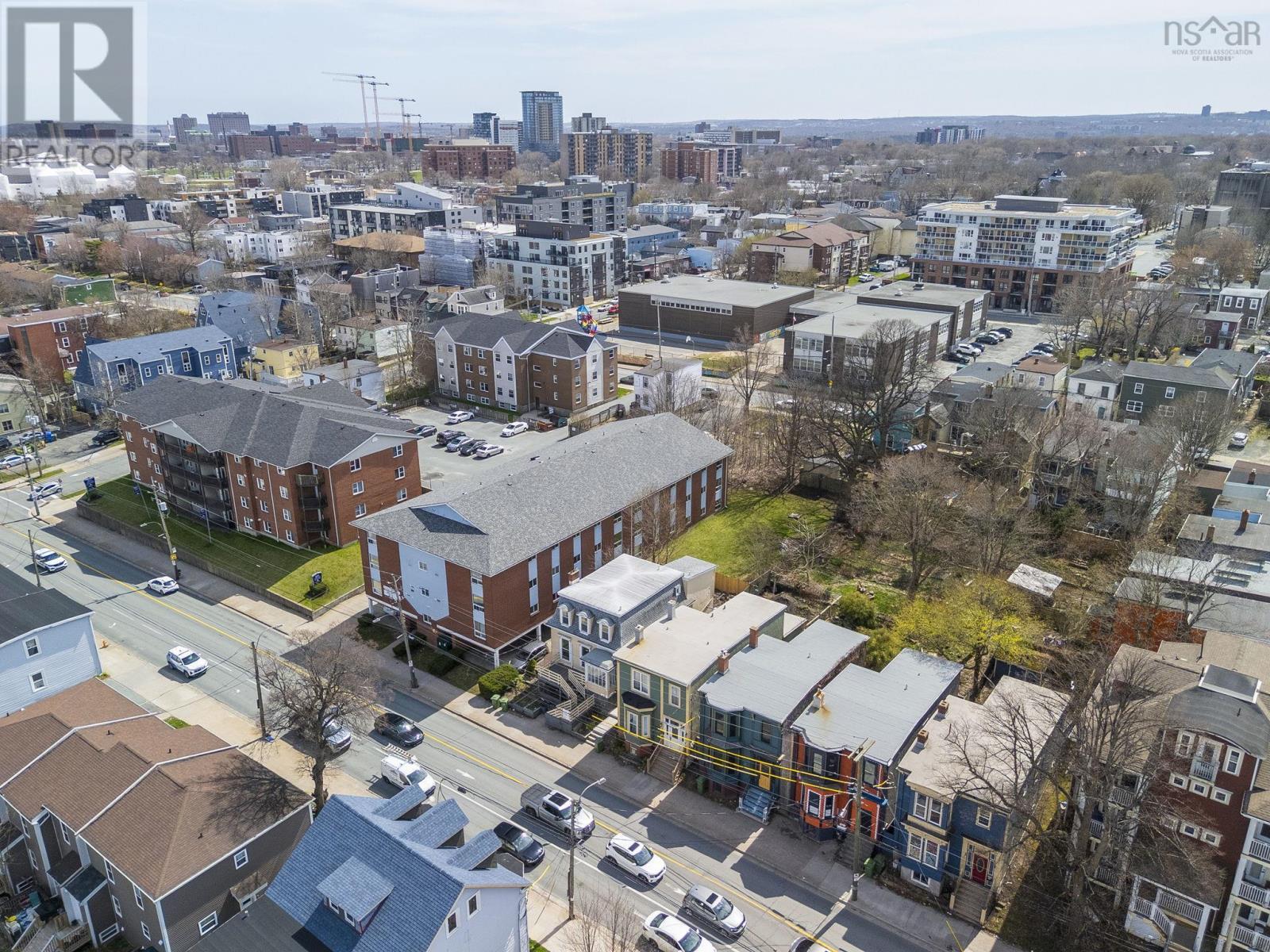 2542 Gottingen Street - 44