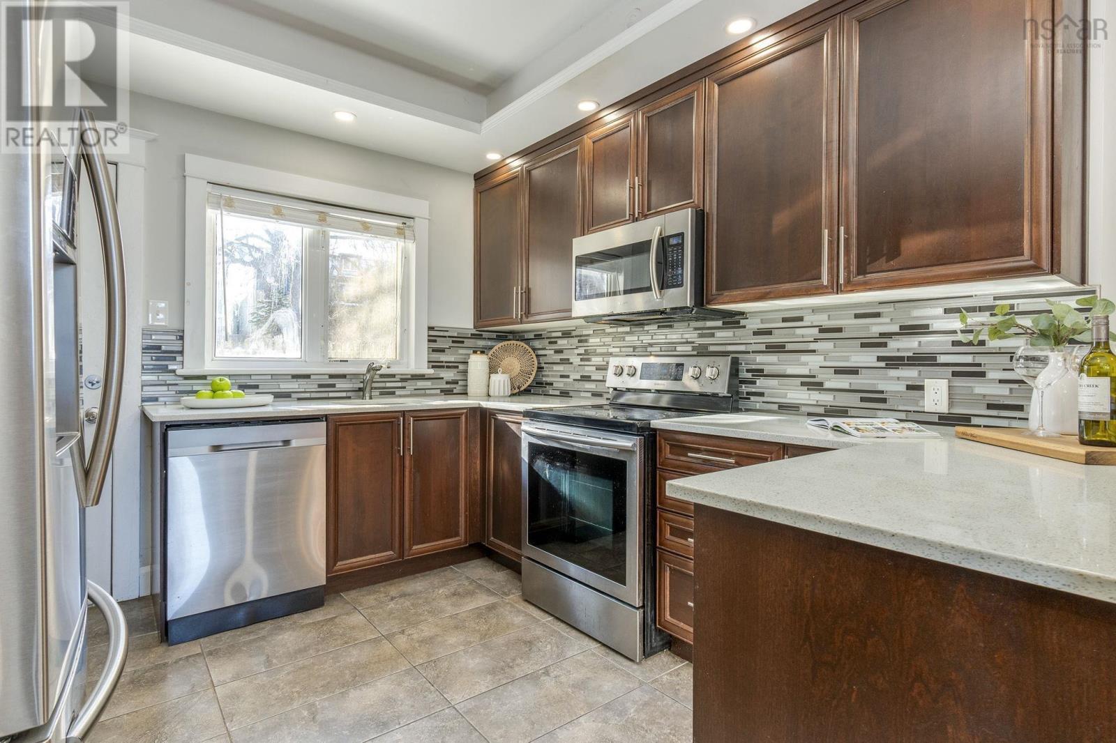 2542 Gottingen Street - 14