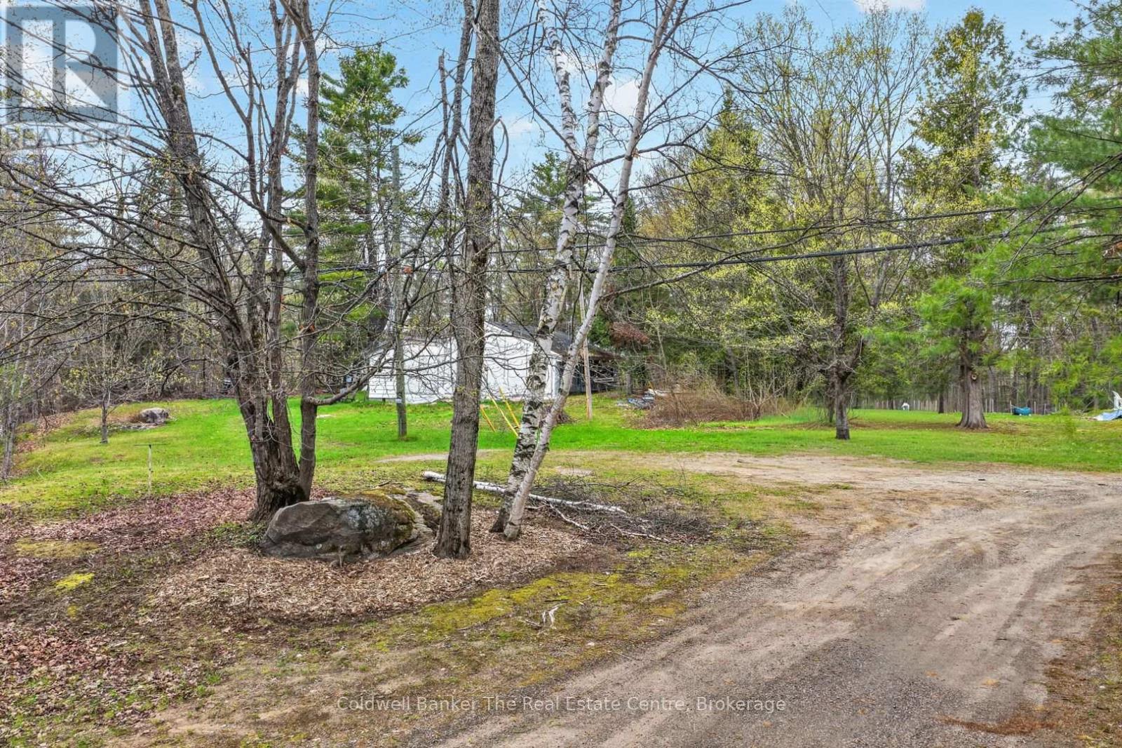 1657 HOUSEYS RAPIDS ROAD - 24