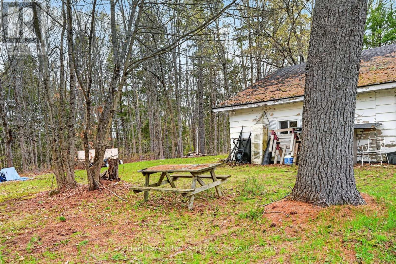 1657 HOUSEYS RAPIDS ROAD - 27