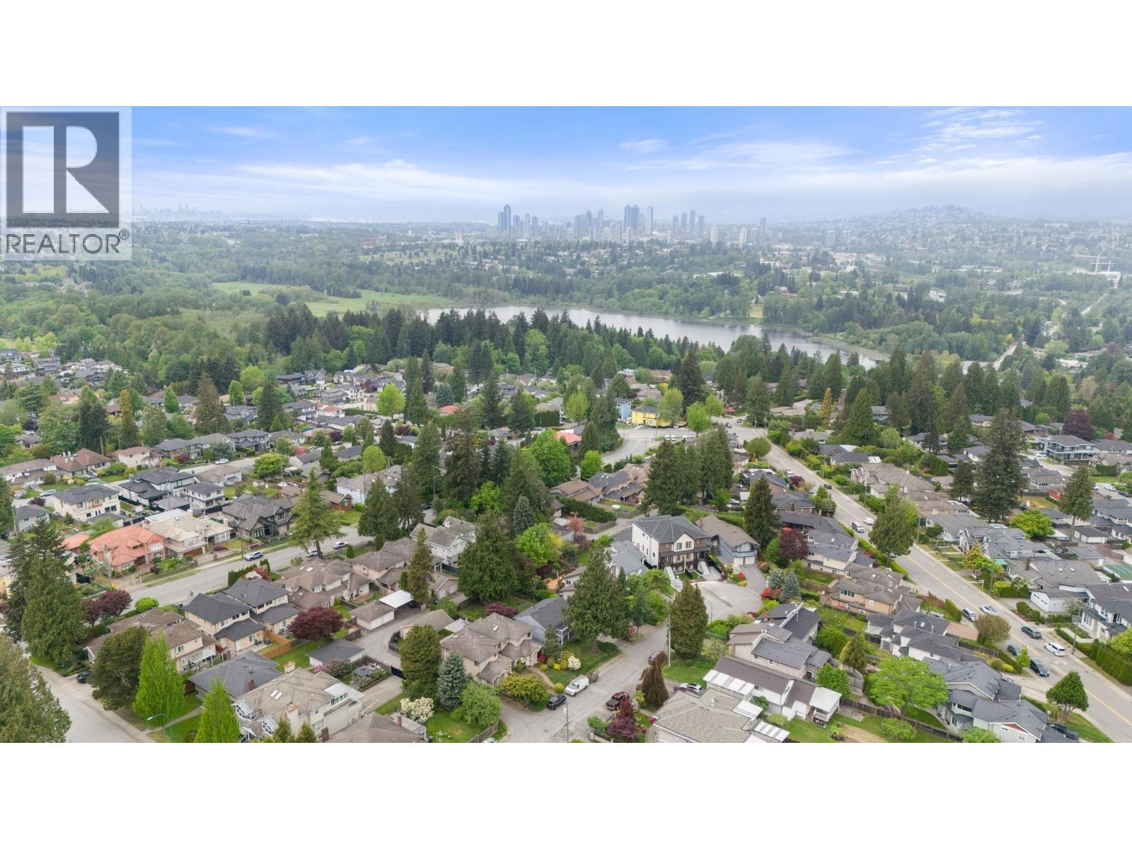 4 Bed, 2 Bath House for Sale in Burnaby – 6235 ASHWORTH AVENUE, Burnaby – MLS# R3121366 - Image 4