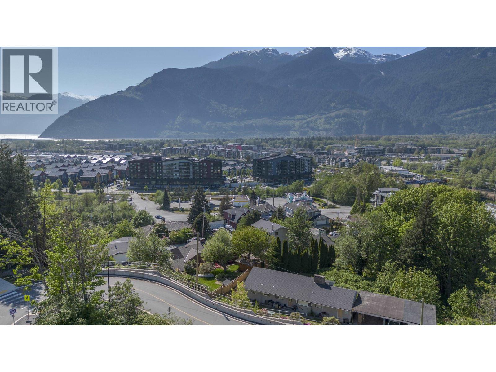 38139 CLARKE DRIVE, Squamish