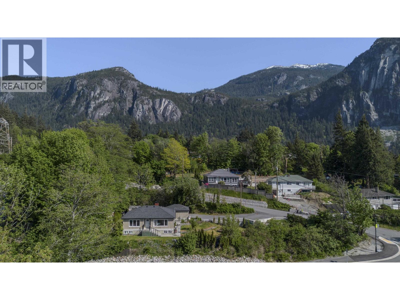 38139 CLARKE DRIVE, Squamish
