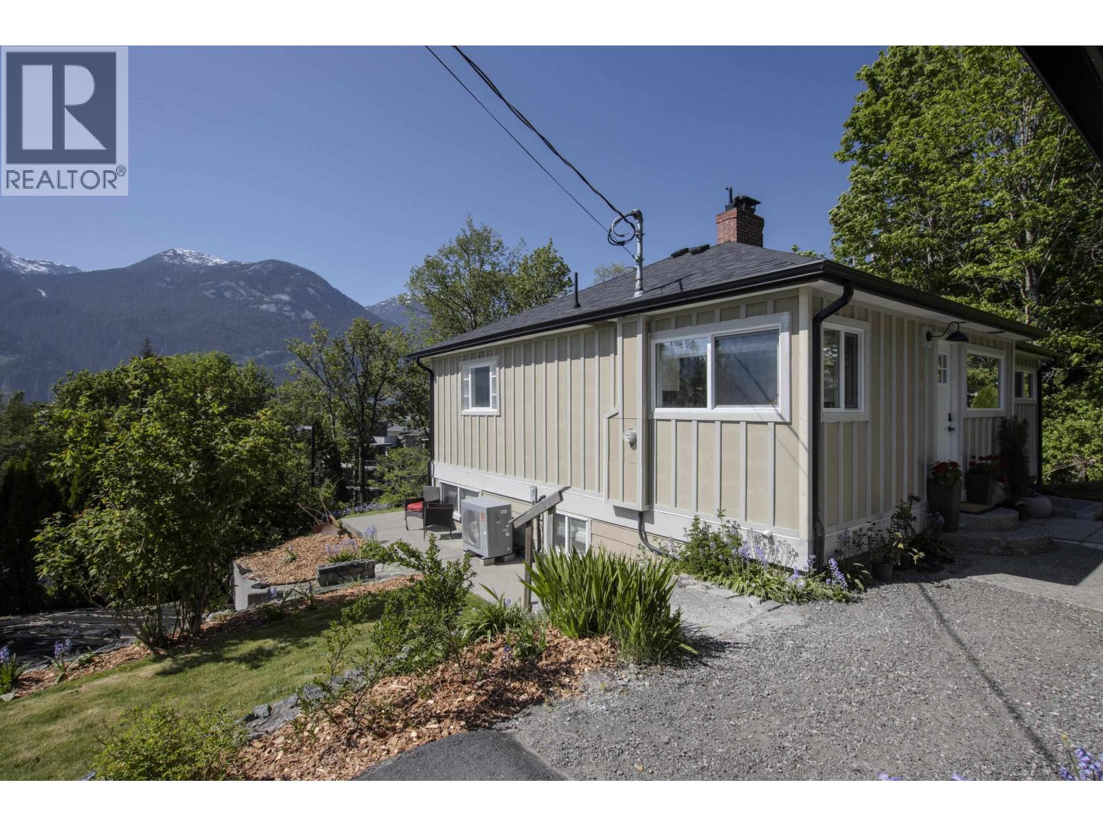 38139 CLARKE DRIVE, Squamish