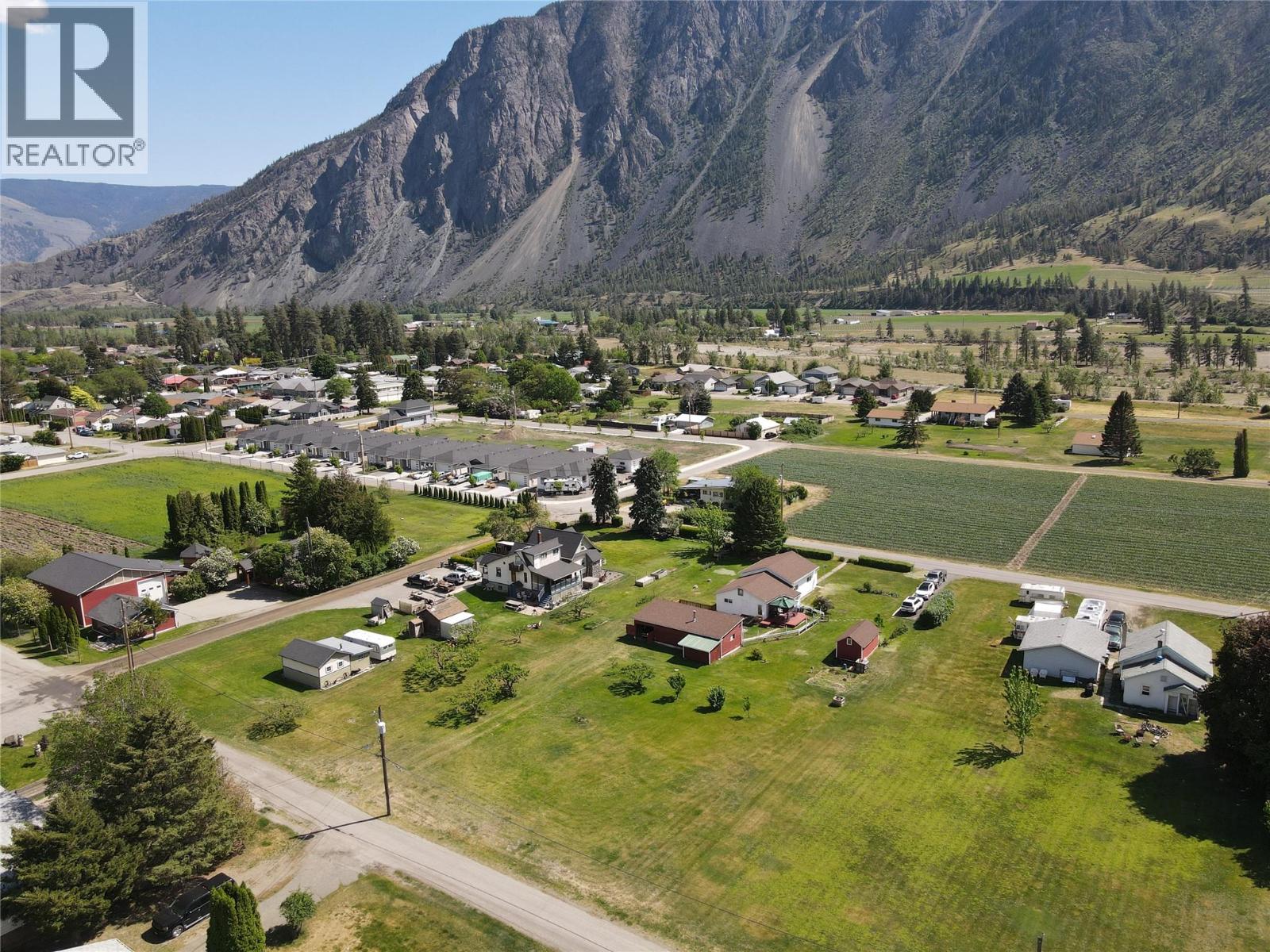 218 10th Avenue - 50