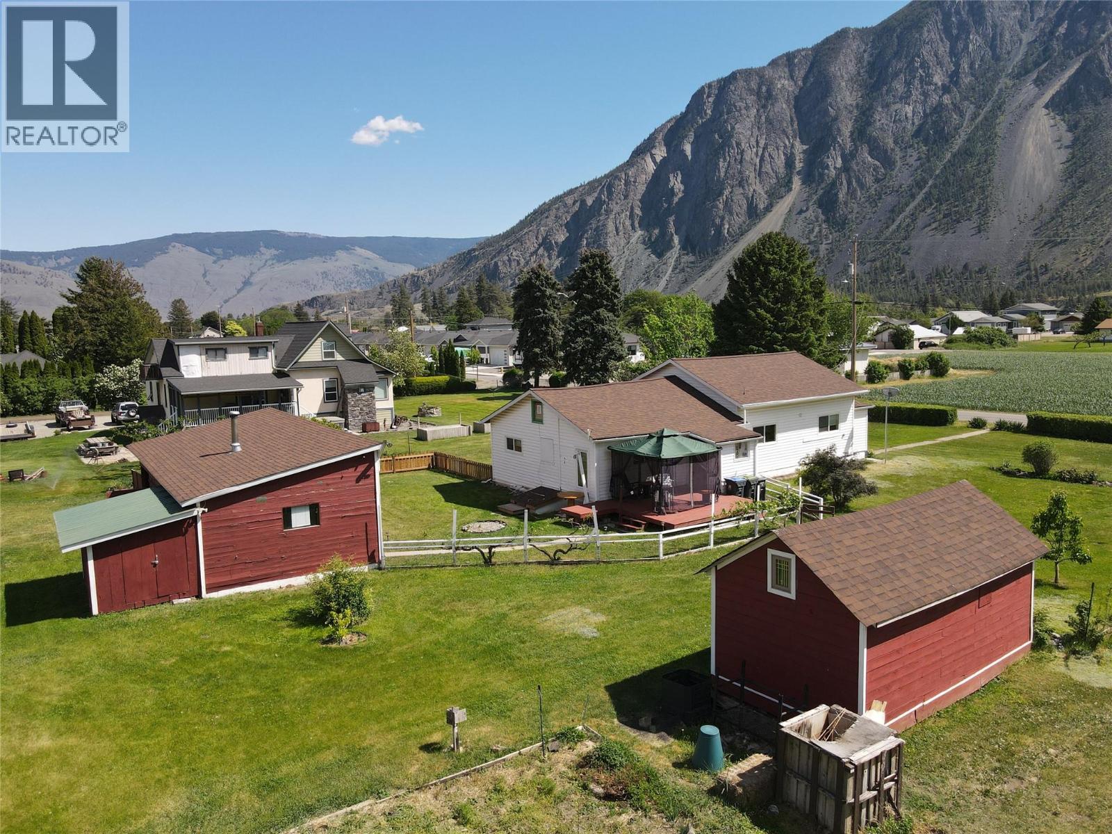 218 10th Avenue - Image 2
