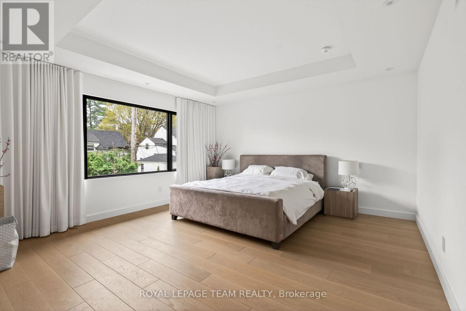 511 FRASER AVENUE - 27