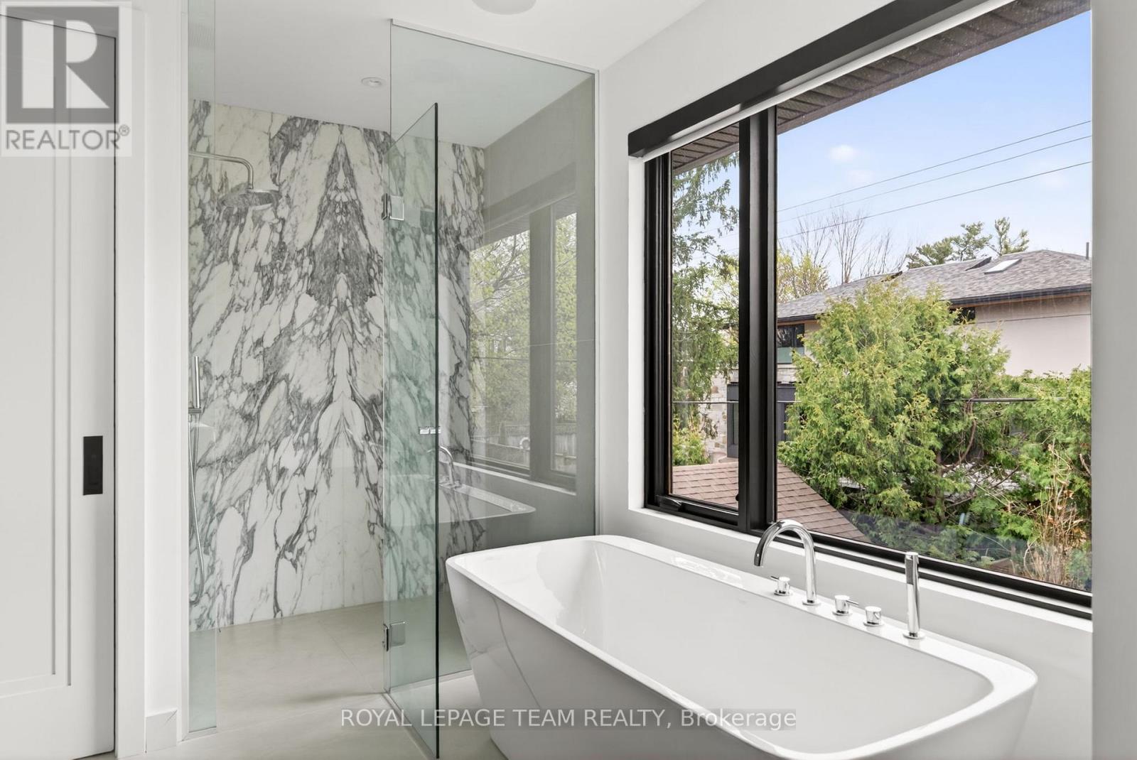511 FRASER AVENUE - 32
