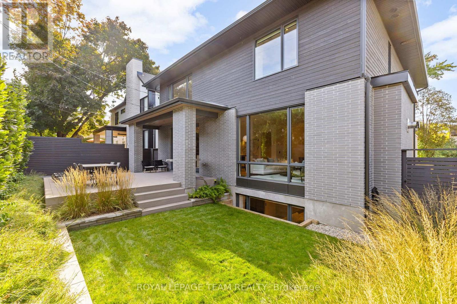 511 FRASER AVENUE - 36