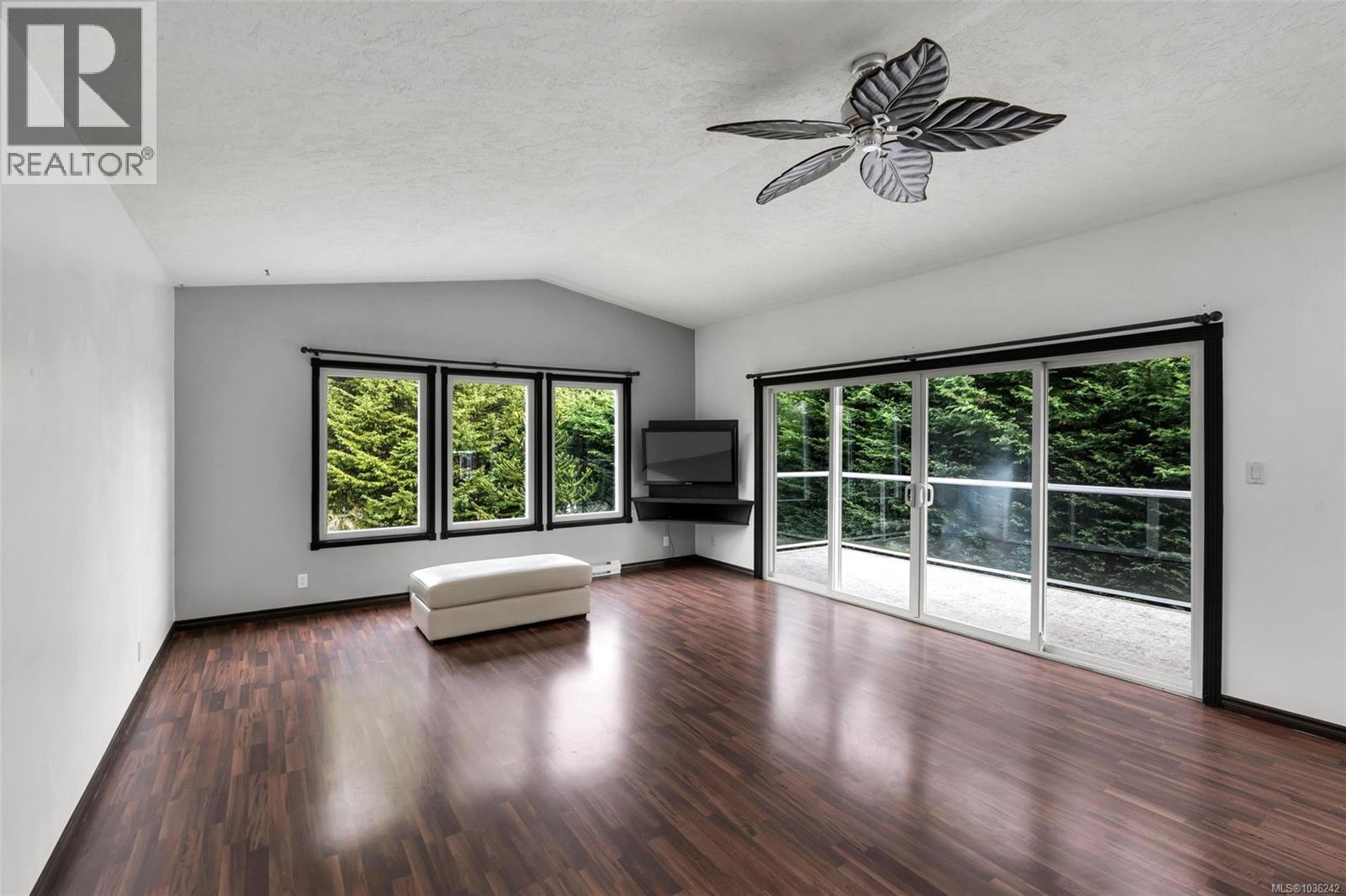 711 Bexhill Rd - 14