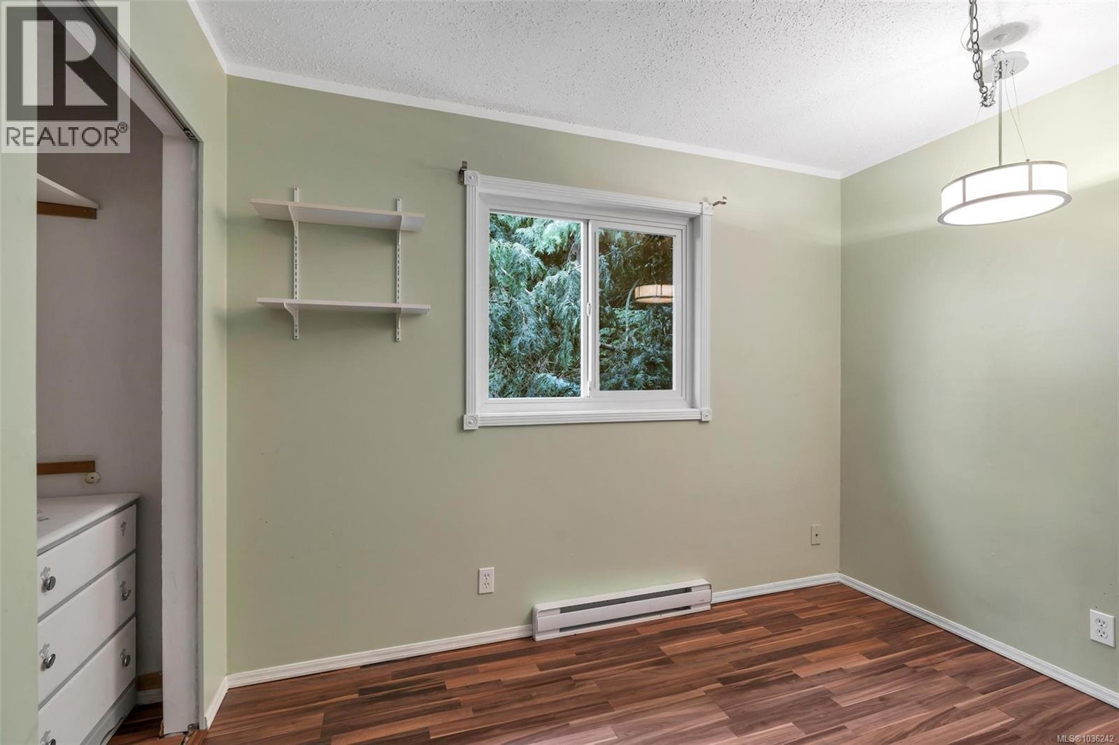 711 Bexhill Rd - 27