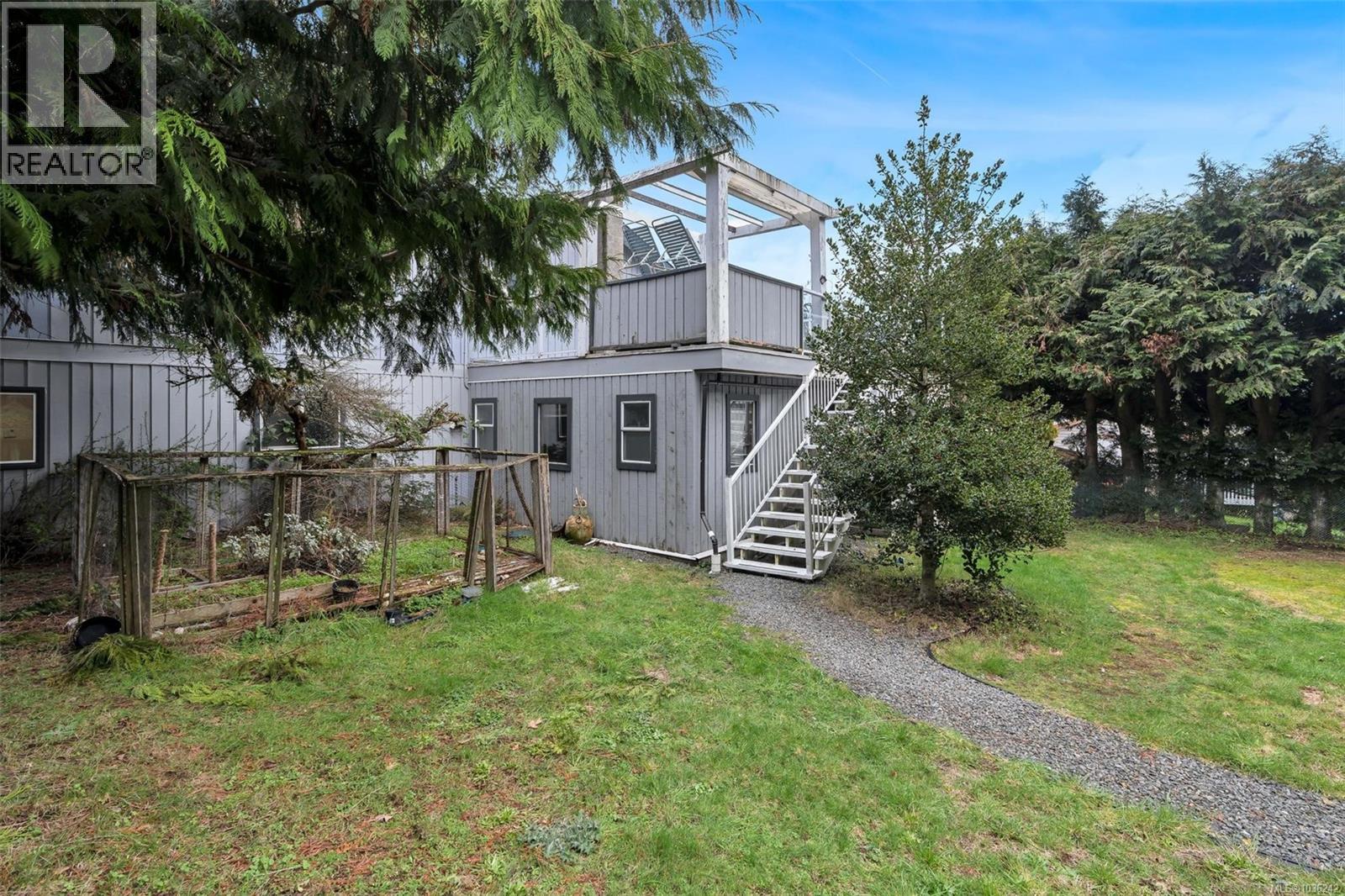 711 Bexhill Rd - 48