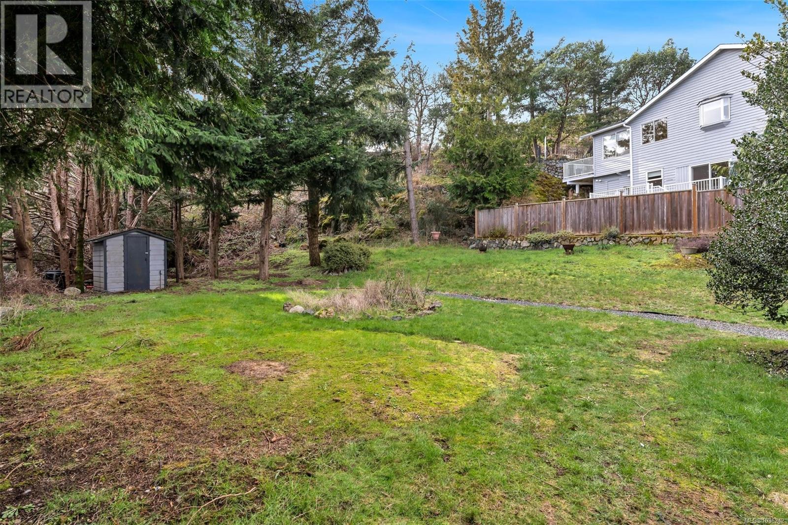 711 Bexhill Rd - 51