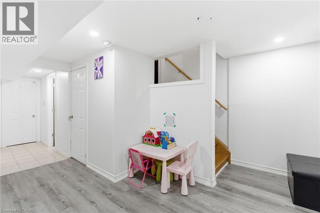 18 FERRIE Street W, Hamilton, Ontario, L8L1C5 — Photo 13