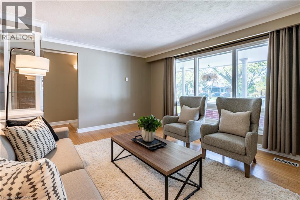 104 BONIFACE Avenue, Kitchener, Ontario, N2C1L9 — Photo 9