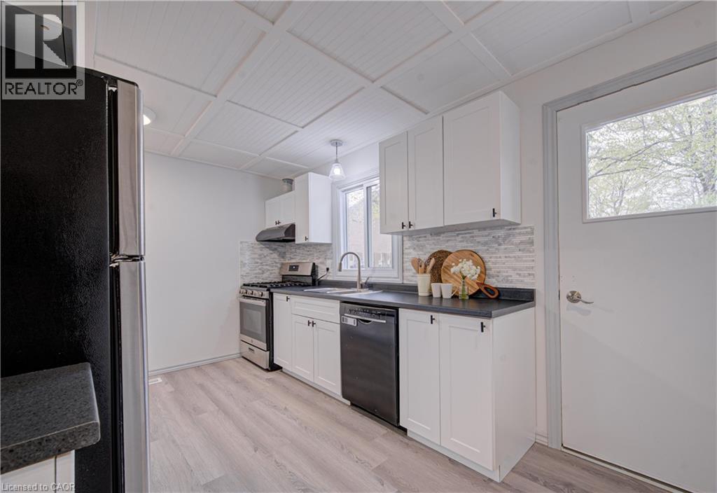 100 BLUEVALE Street N Unit# 22, Waterloo, Ontario, N2J4M9 — Photo 12