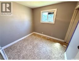 671 102nd Street, North Battleford, SK S9A1C9 Photo 11