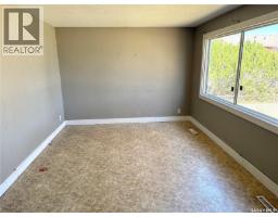 4pc Bathroom - 671 102nd Street, North Battleford, SK S9A1C9 Photo 6