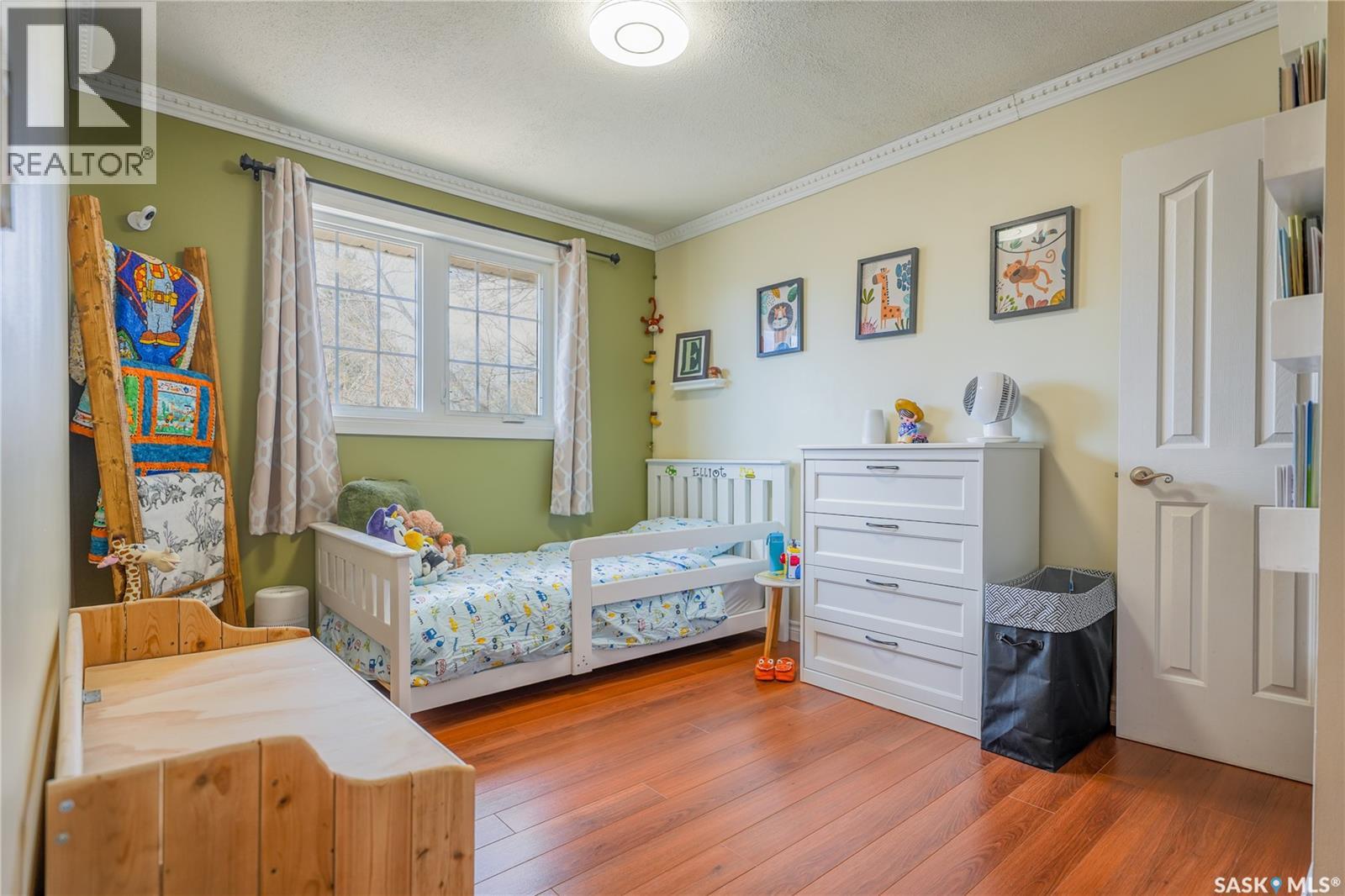 334 Robinson STREET - 22
