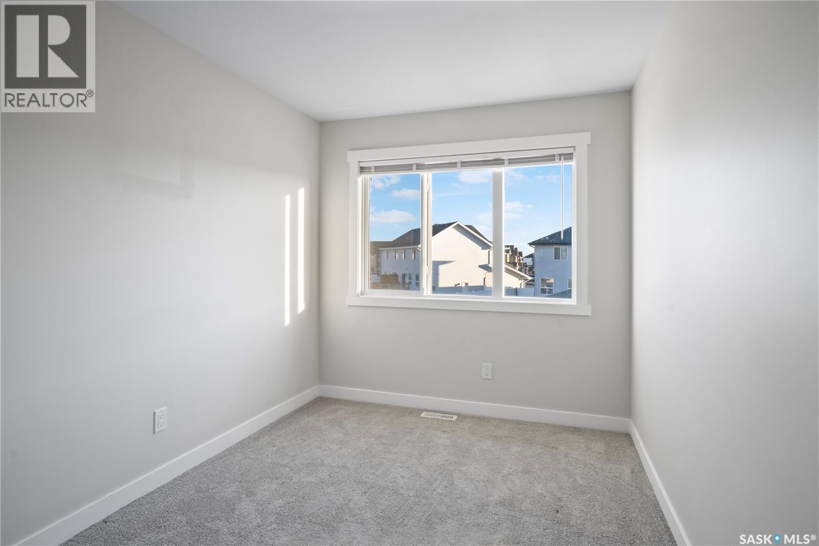 4744 Buckingham DRIVE - 27
