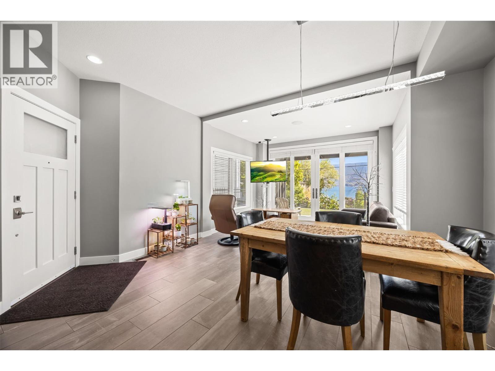 12206 Lakeshore Drive S - 14