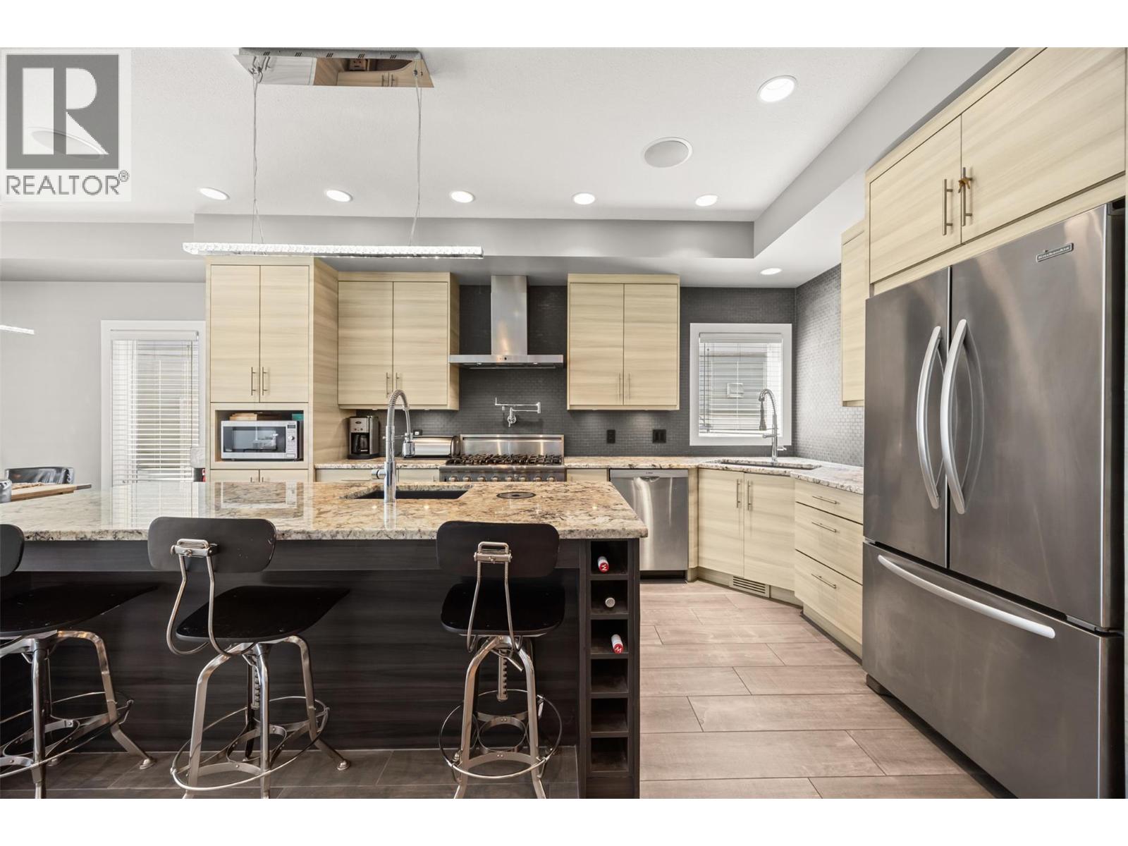 12206 Lakeshore Drive S - 16
