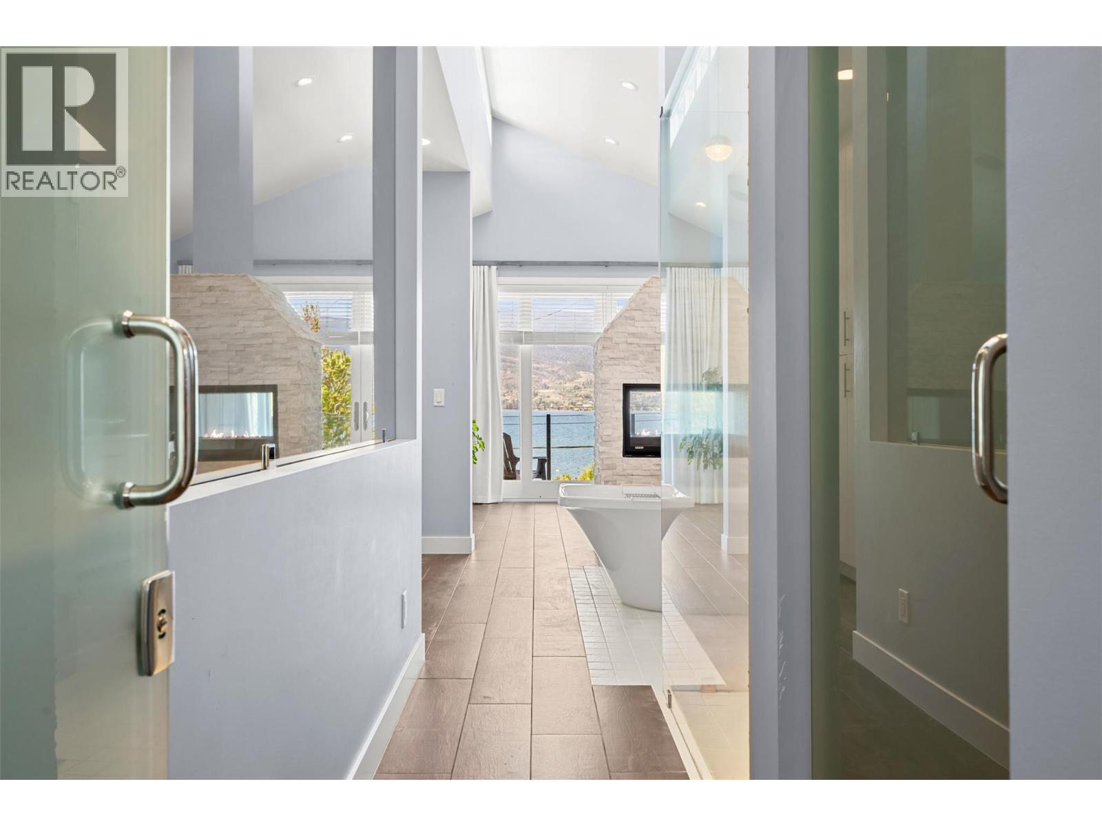 12206 Lakeshore Drive S - 28