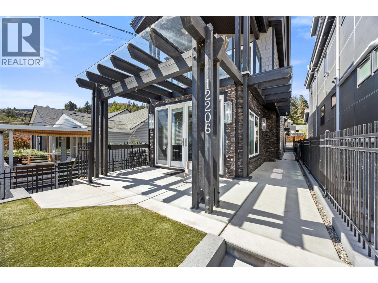 12206 Lakeshore Drive S - 3