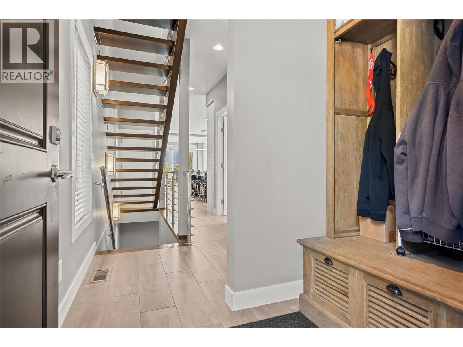 12206 Lakeshore Drive S - 43