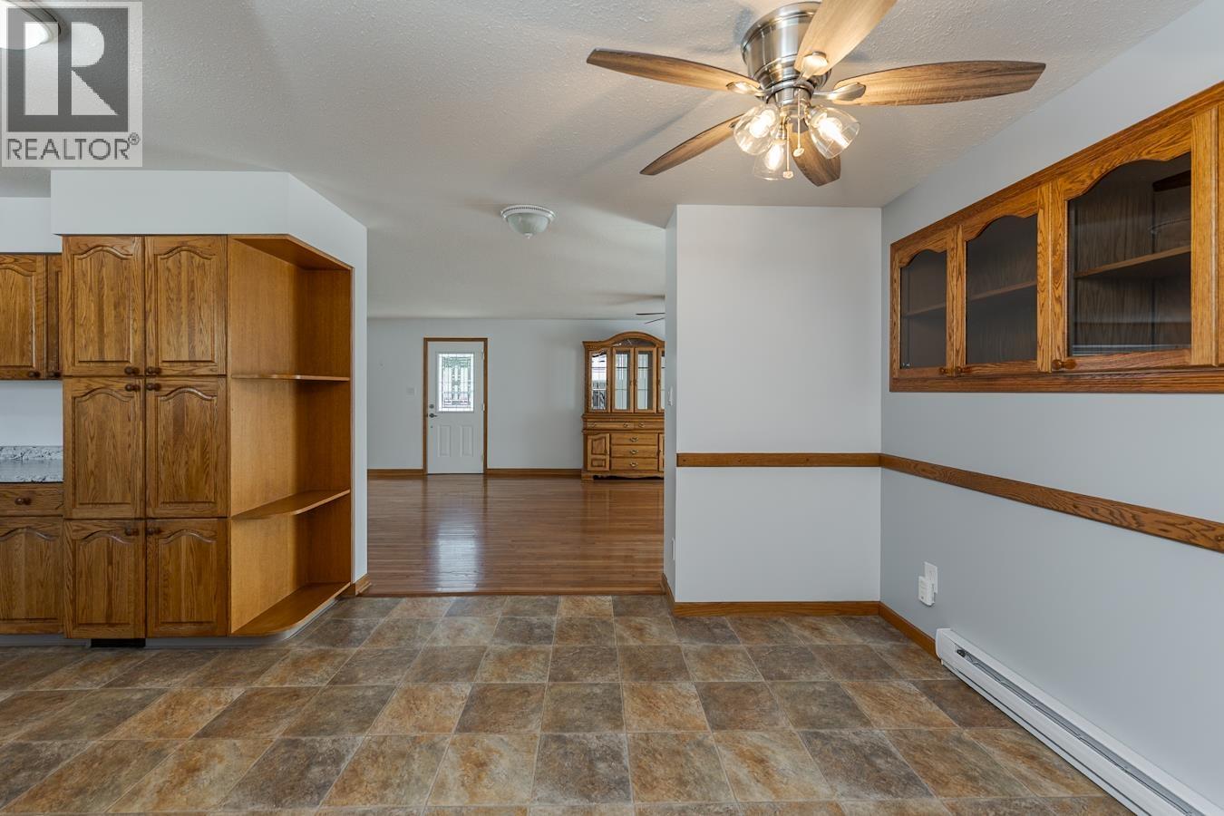 4642 MARTIN ROAD - 8
