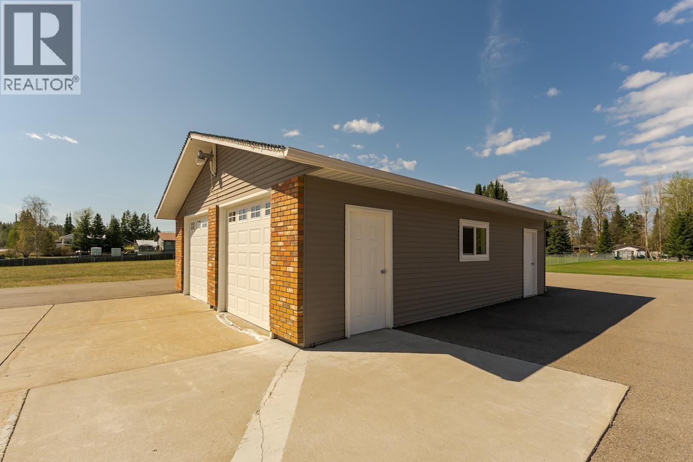4642 MARTIN ROAD - 30