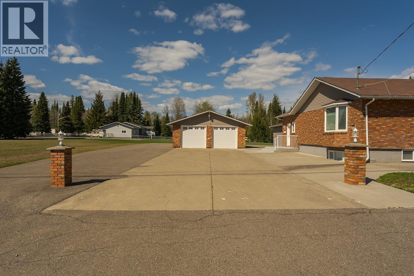 4642 MARTIN ROAD - 31