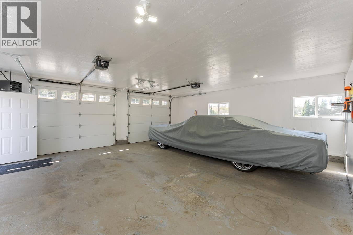 4642 MARTIN ROAD - 32