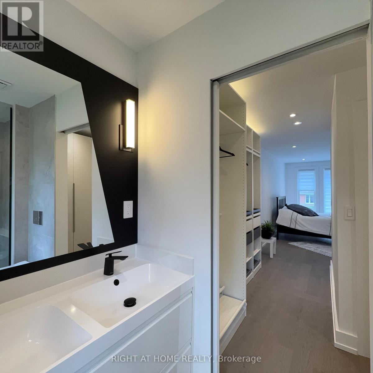136 SANTA BARBARA ROAD - 24
