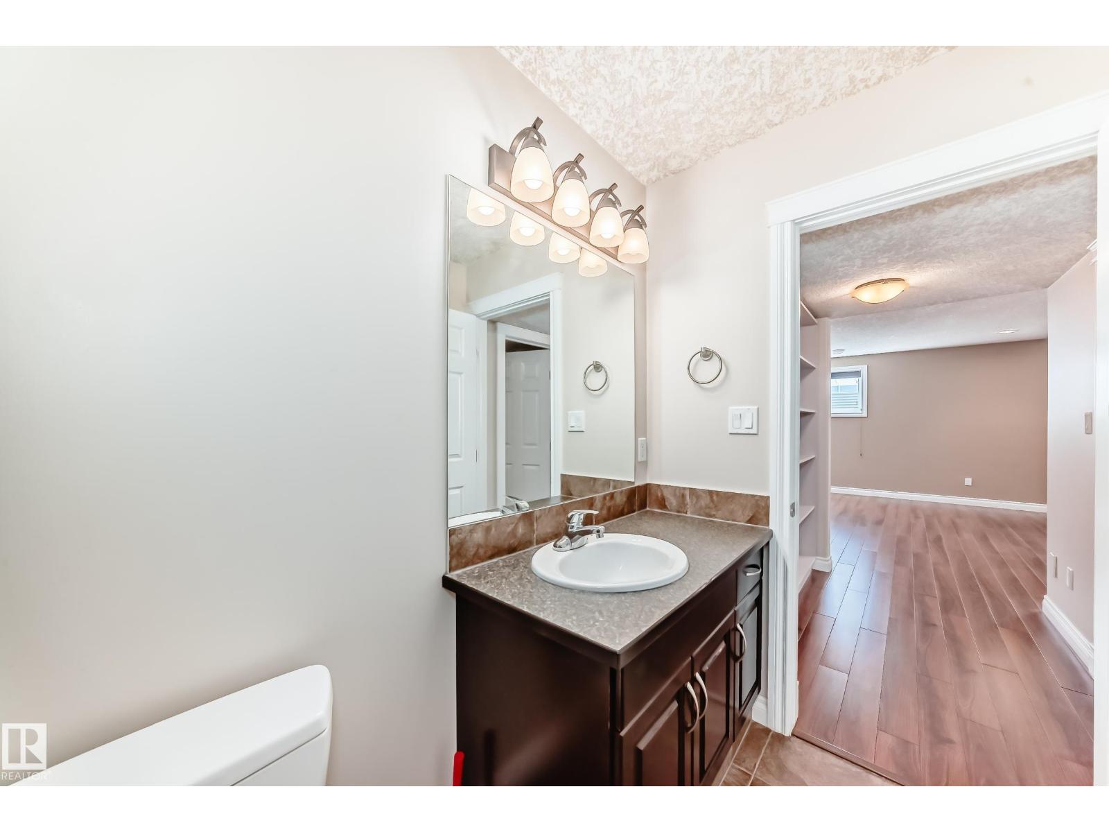 1221 CUNNINGHAM DR SW, Edmonton