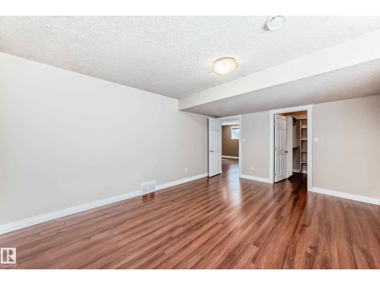 1221 CUNNINGHAM DR SW, Edmonton
