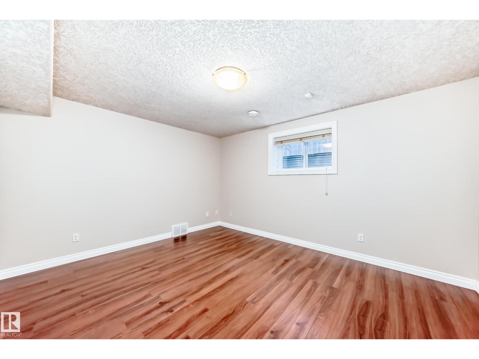 1221 CUNNINGHAM DR SW, Edmonton