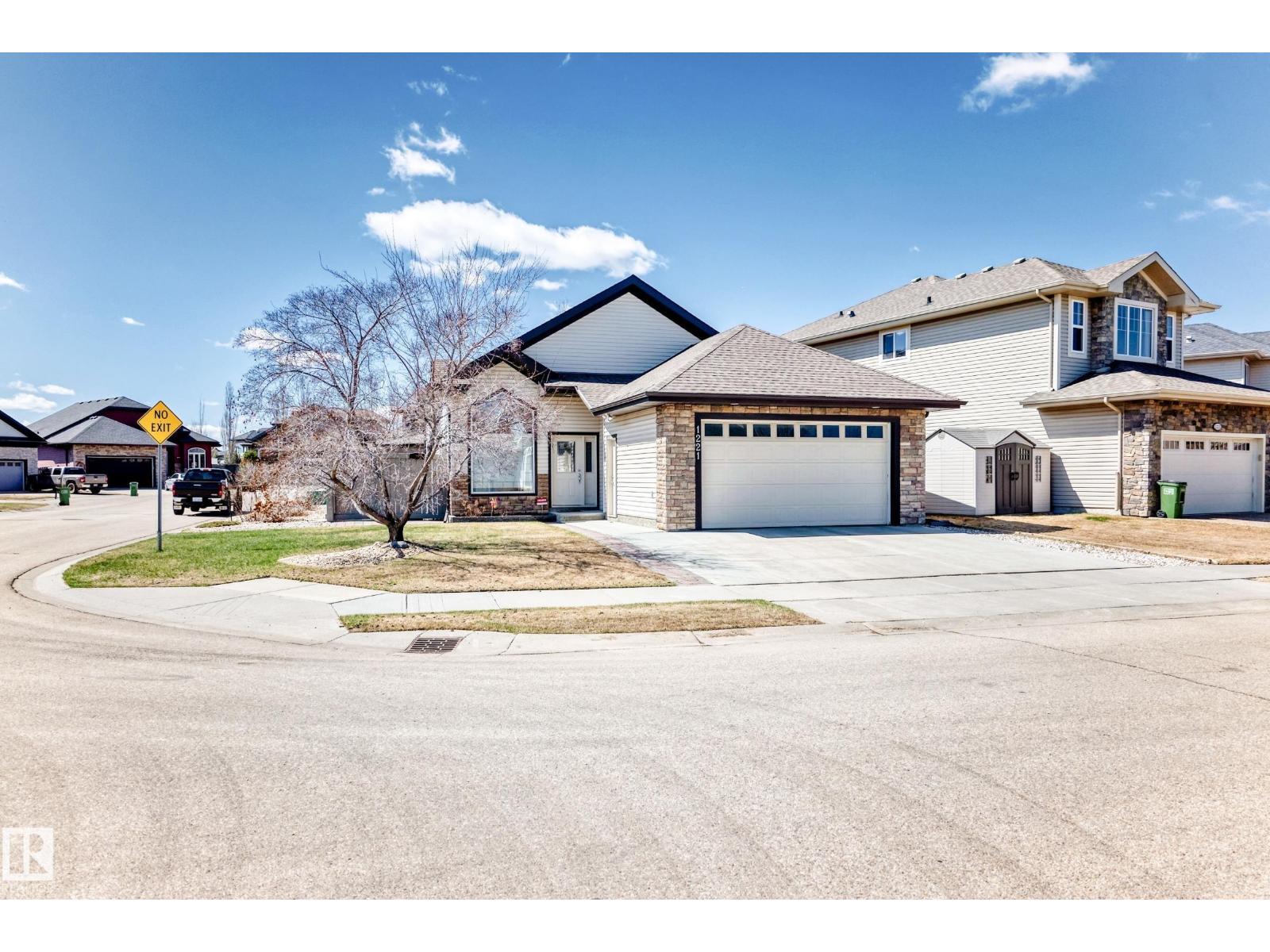 1221 CUNNINGHAM DR SW, Edmonton