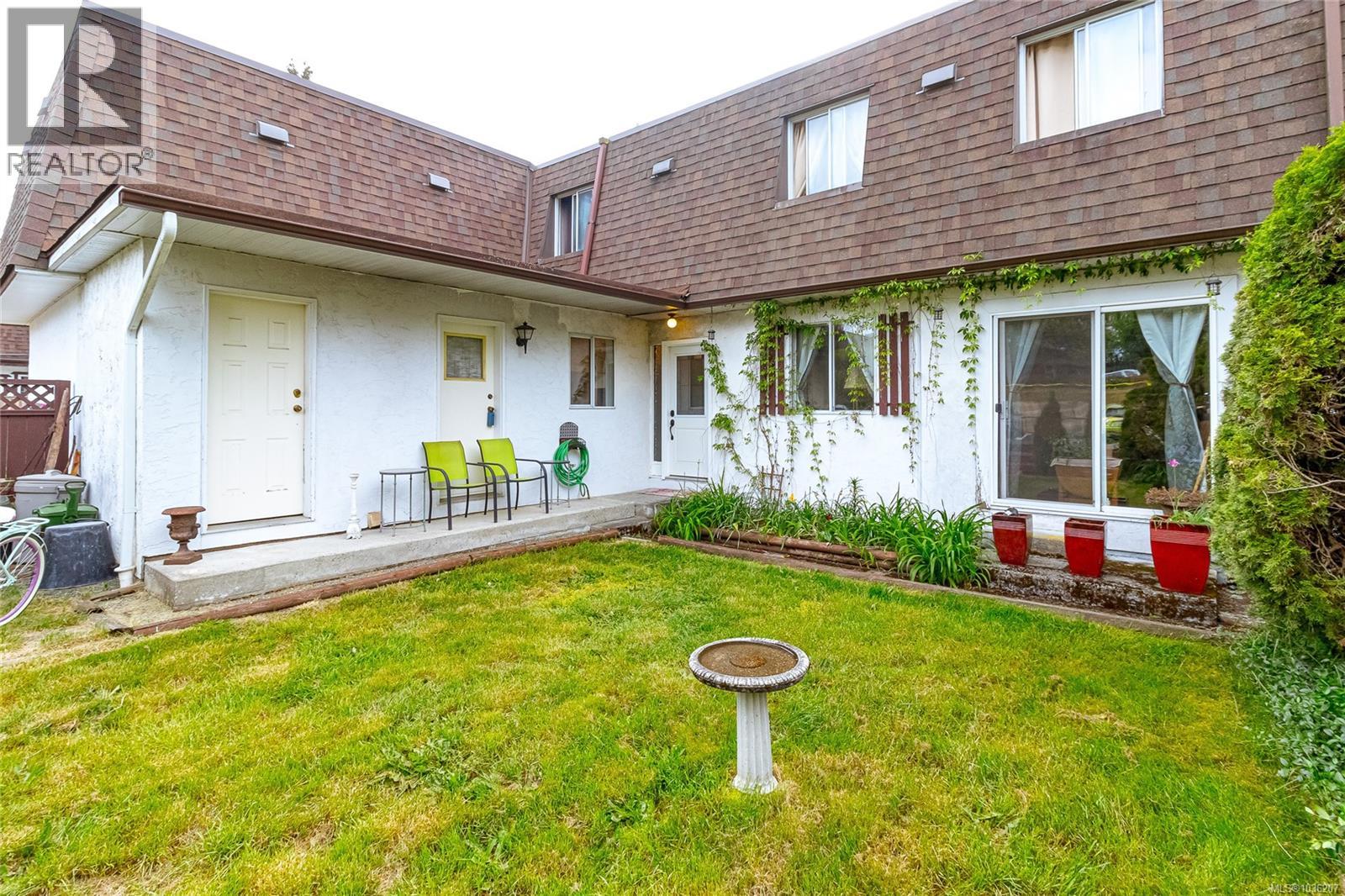 #8 3208 Gibbins Rd - 4