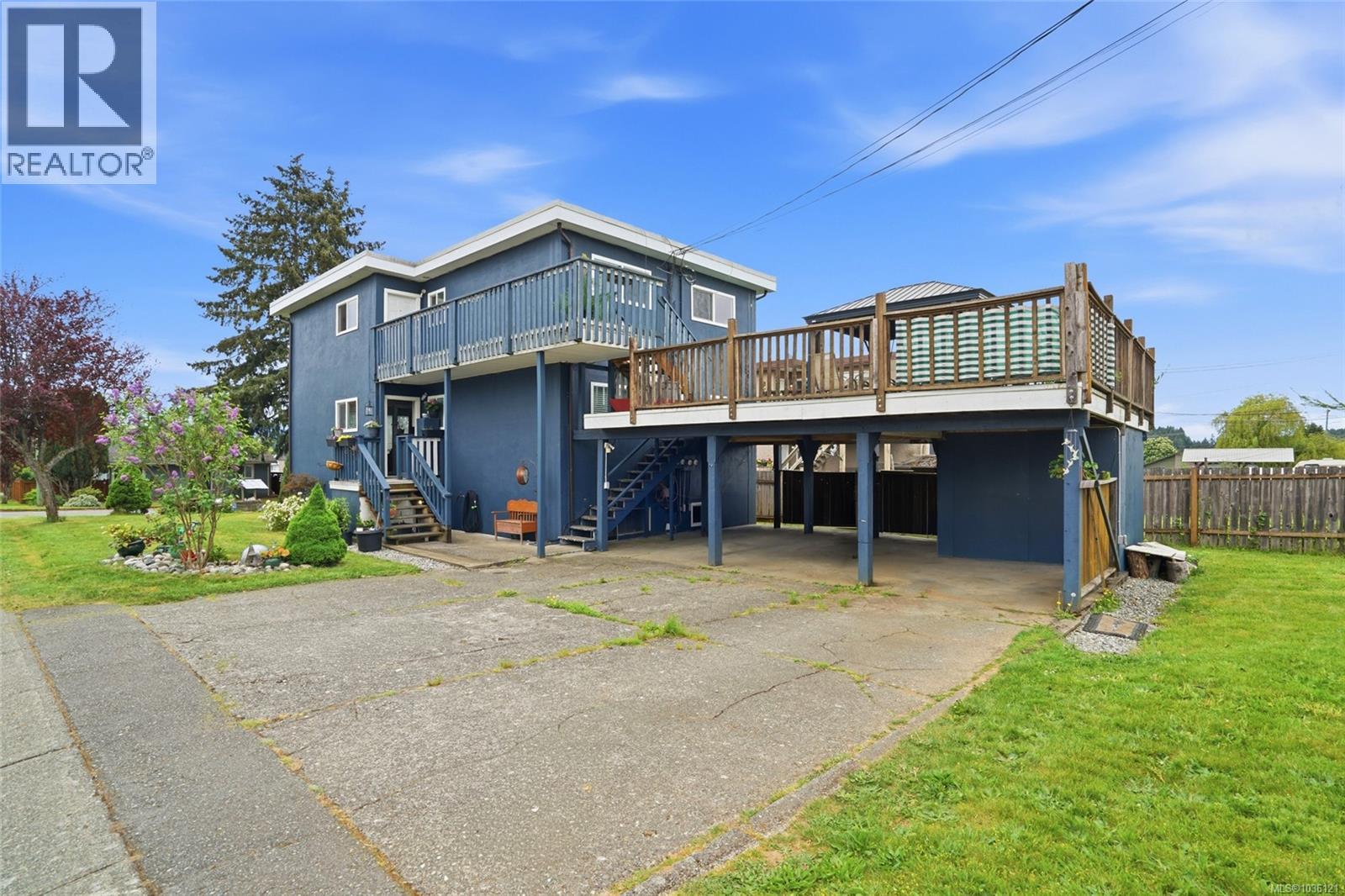 3805 Morgan Cres N - 2