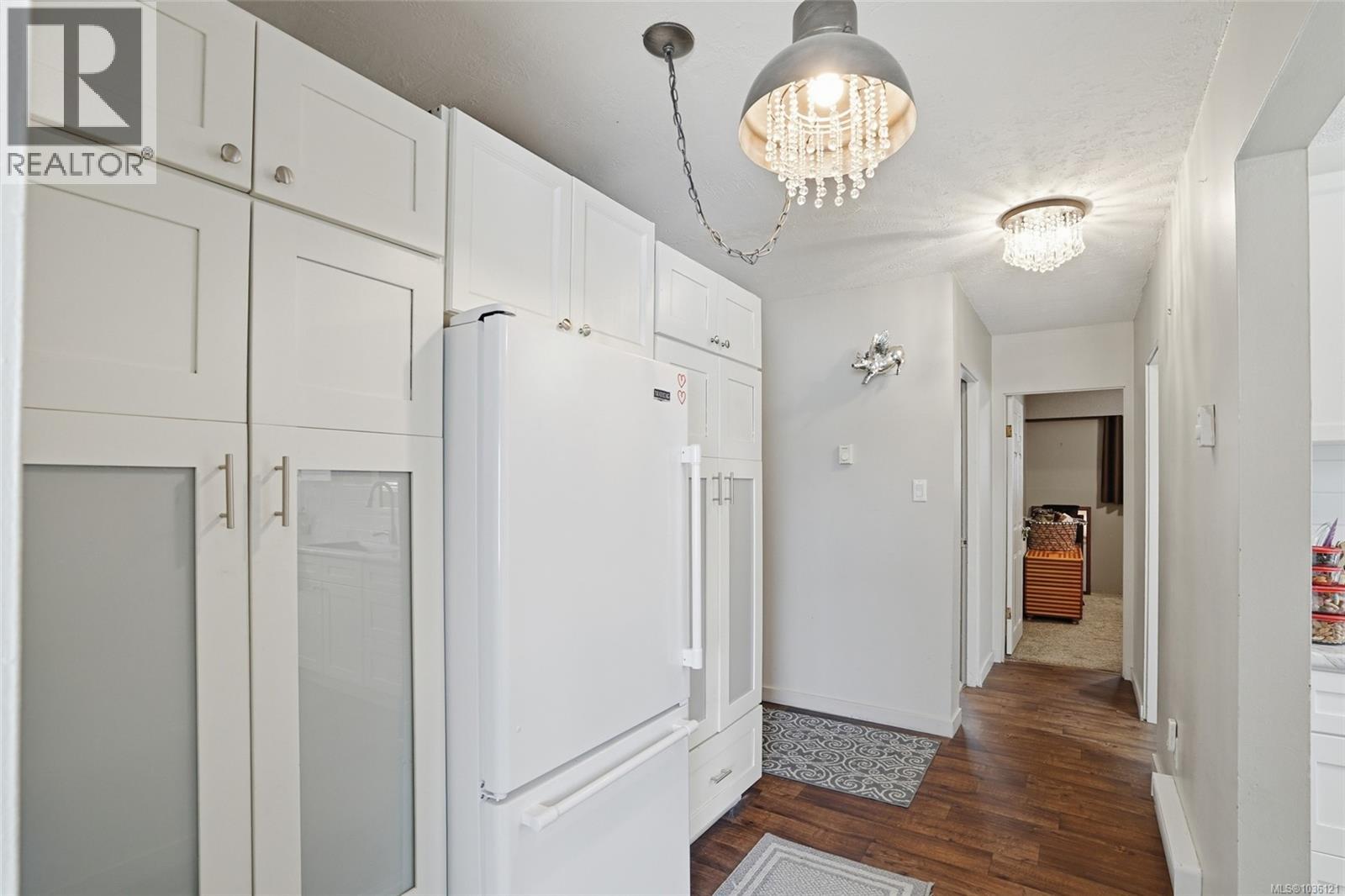 3805 Morgan Cres N - 7