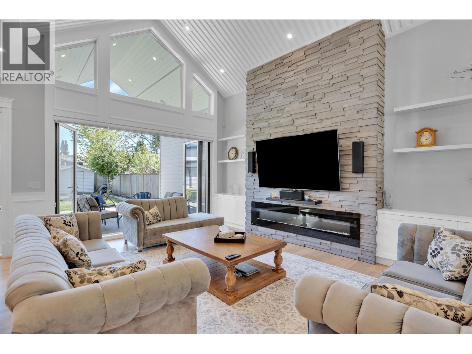 5248 CENTRAL AVENUE, Ladner