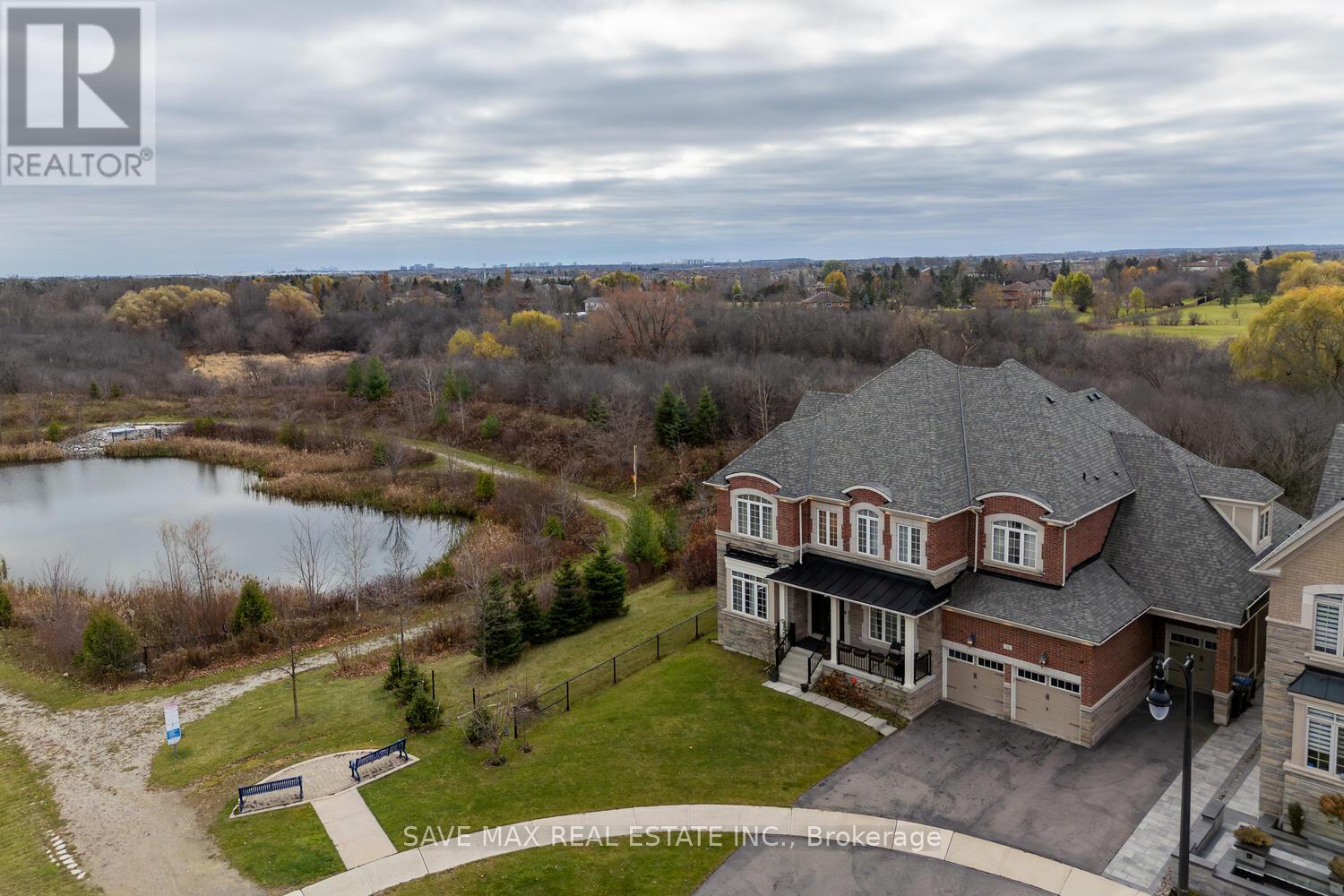 16 LAYTON STREET - 2