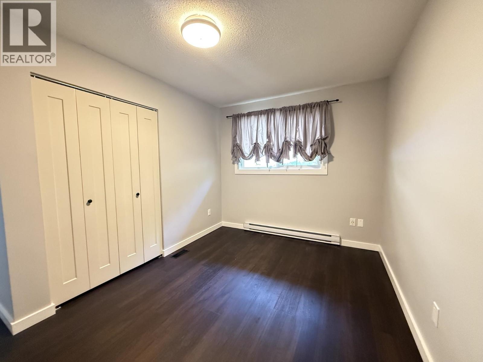 2412 BELLEVUE DRIVE - 12