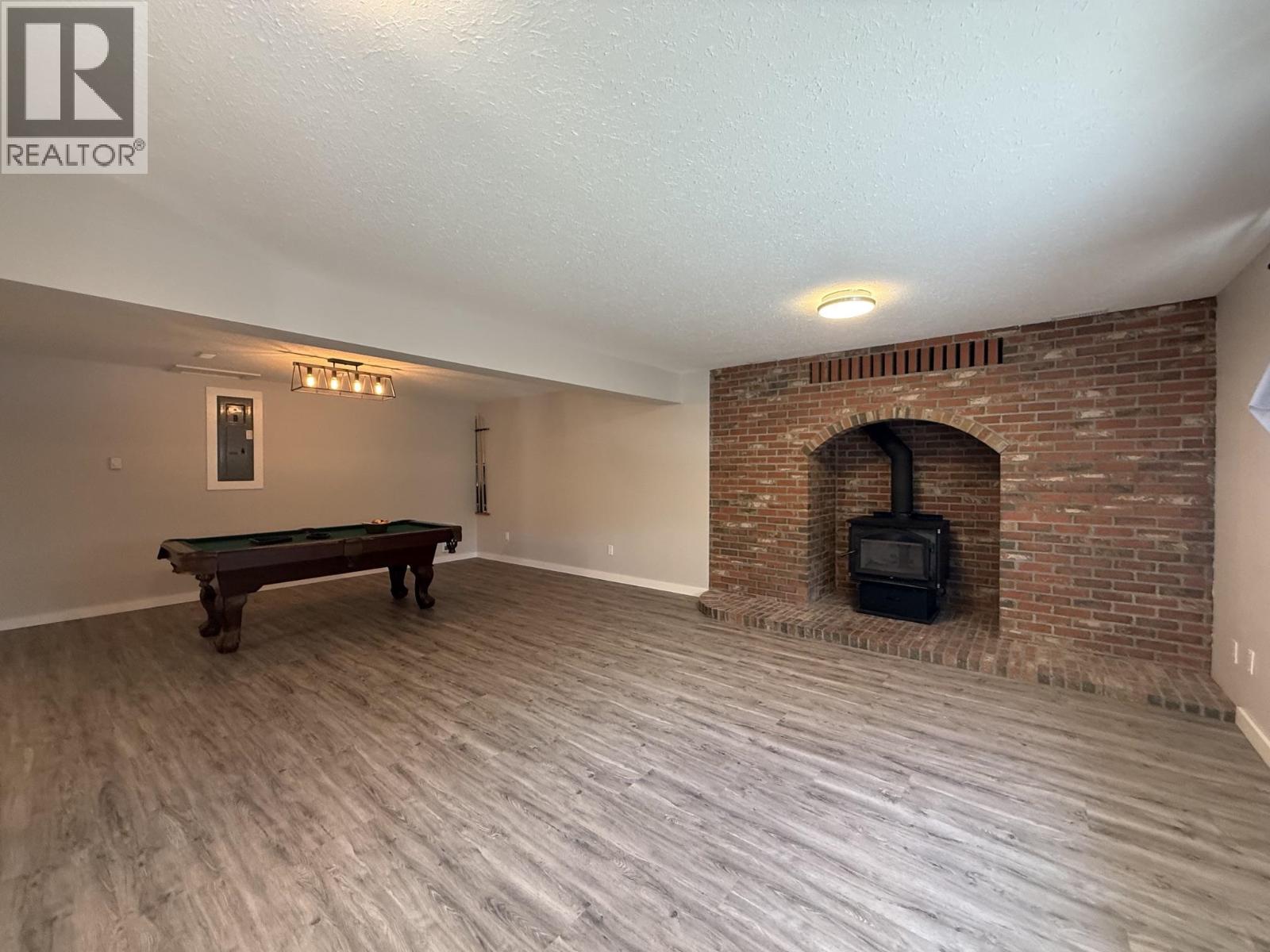 2412 BELLEVUE DRIVE - 17