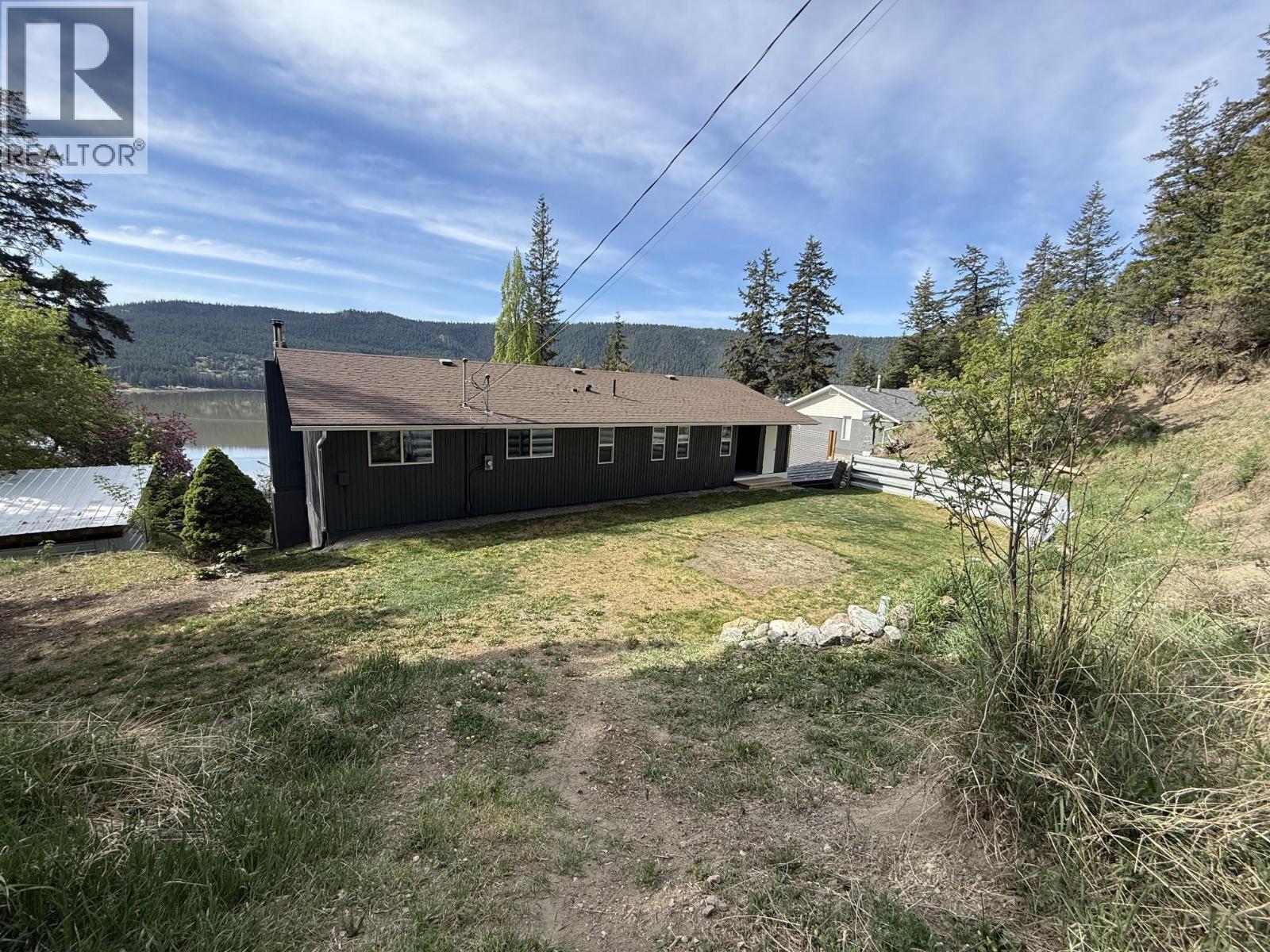 2412 BELLEVUE DRIVE - 25