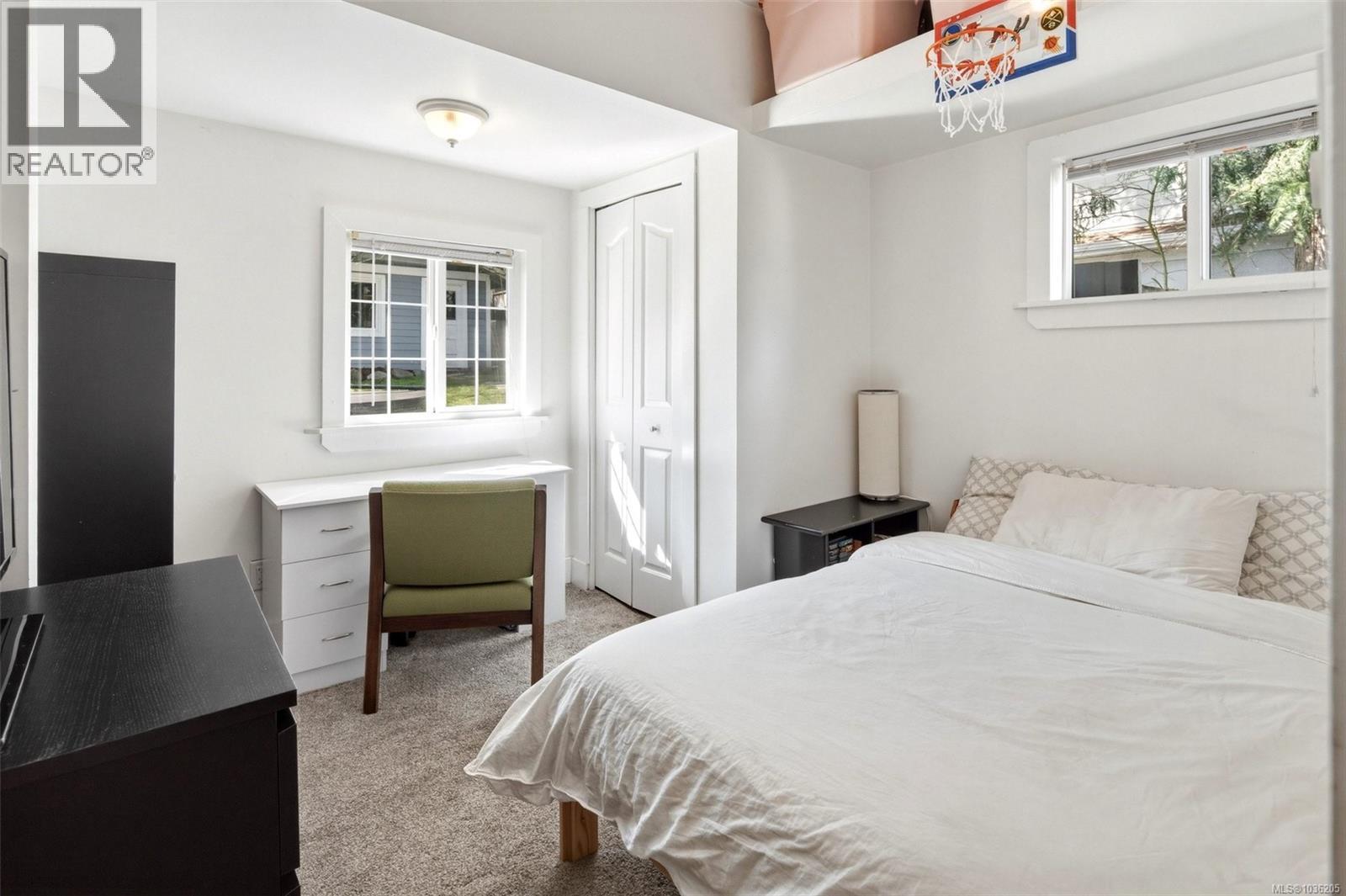 981 Violet Ave - 21
